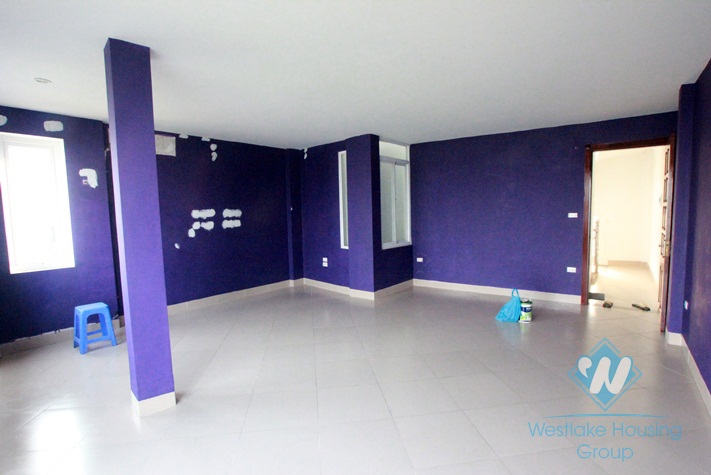 Bright house near the lake for rent in Tay Ho area, Hanoi