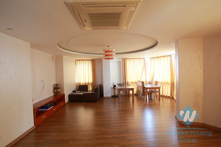Bright apartment for rent in Tay Ho area, Ha Noi