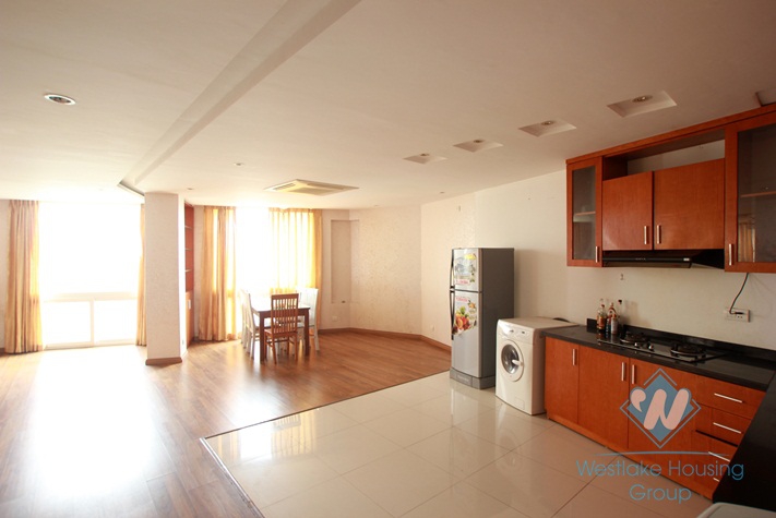 Bright apartment for rent in Tay Ho area, Ha Noi