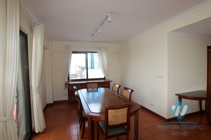 High floor apartment for lease in Nam Trang st, Truc Bach area 