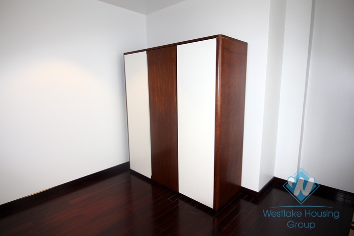 Newly renovated modern villa for rent in Vinhomes Riverside Long Bien