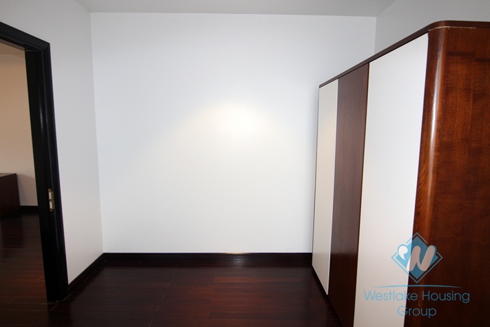 Newly renovated modern villa for rent in Vinhomes Riverside Long Bien