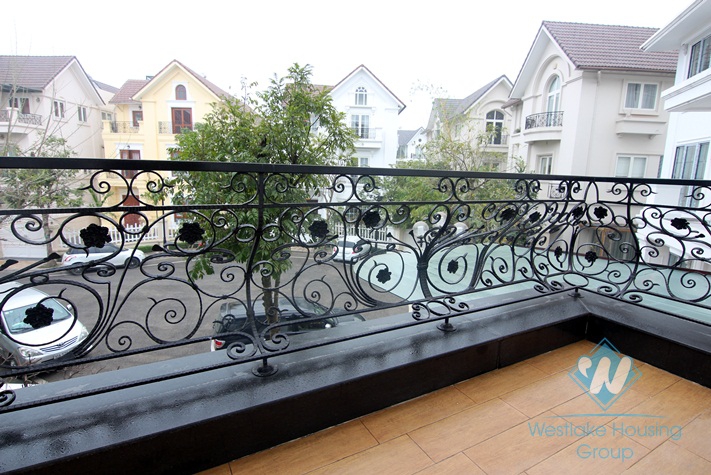 Luxurious villa for rent in Vinhomes riverside Long Bien