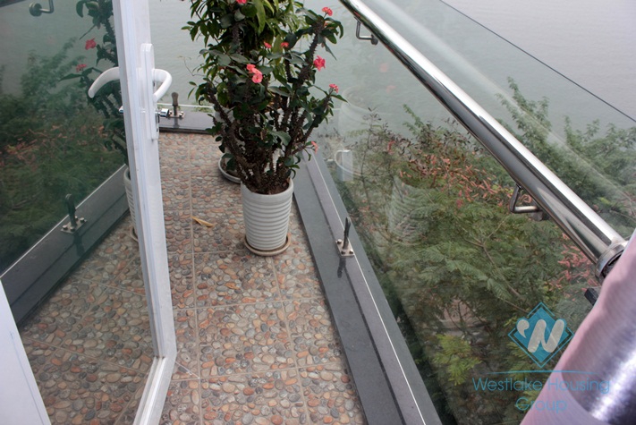 Nice lake view apartment for lease in Tay Ho district, Hanoi
