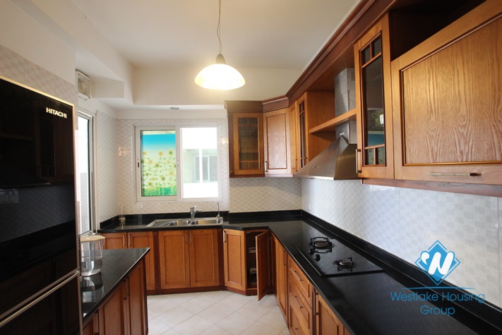 Cosy apartment for lease in Ciputra, E Tower, Tay Ho, Ha Noi