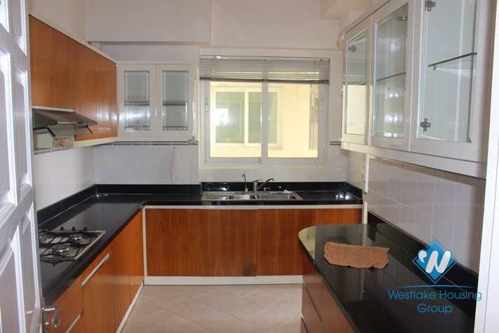 Very nice and fully furnished apartment for lease in Ciputra Tay ho, Ha noi