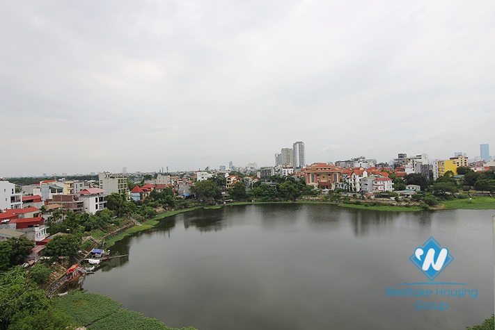 A lake view 3 bedroom apartment for rent in Tay ho, Ha noi