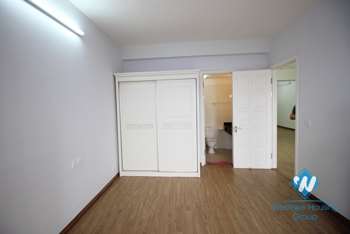 A Unfurnished apartment for rent in E Ciputra