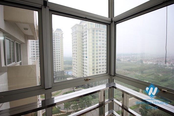 A Unfurnished apartment for rent in E Ciputra