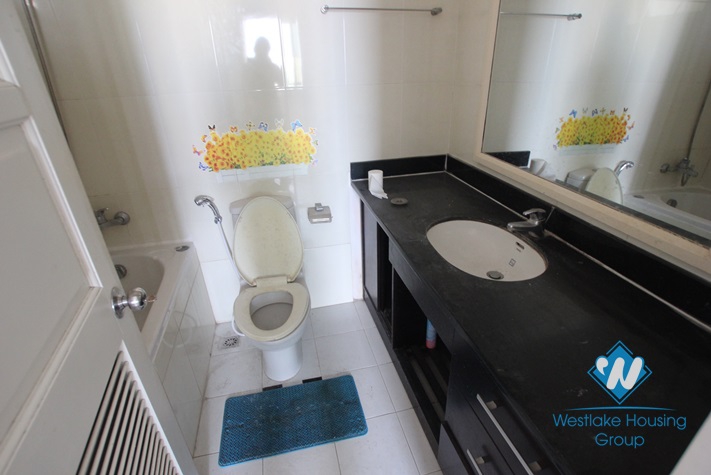 Large size apartment for rent in E Tower, Ciputra, Tay Ho, Ha Noi