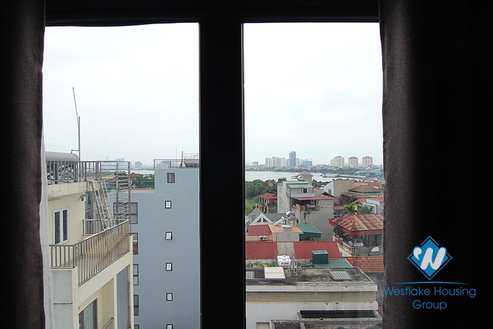 A lake view 3 bedroom apartment for rent in Tay ho, Ha noi