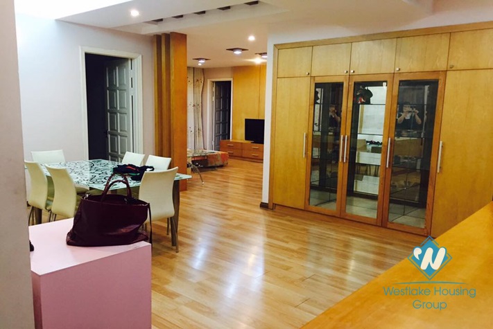 Three bedrooms apartment for rent in E tower ciputra 