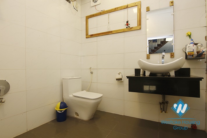 Beautiful house with garden for rent in Long Bien area 