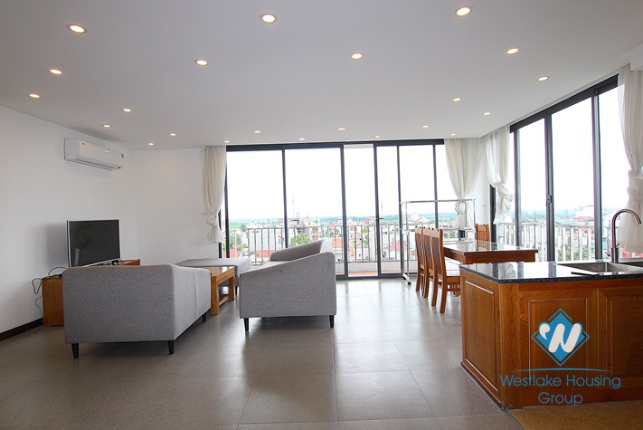 A lake view 3 bedroom apartment for rent in Tay ho, Ha noi