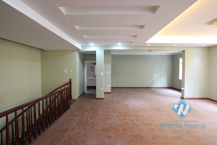 Office for rent in Giang Van Minh st, Ba Dinh, Ha Noi