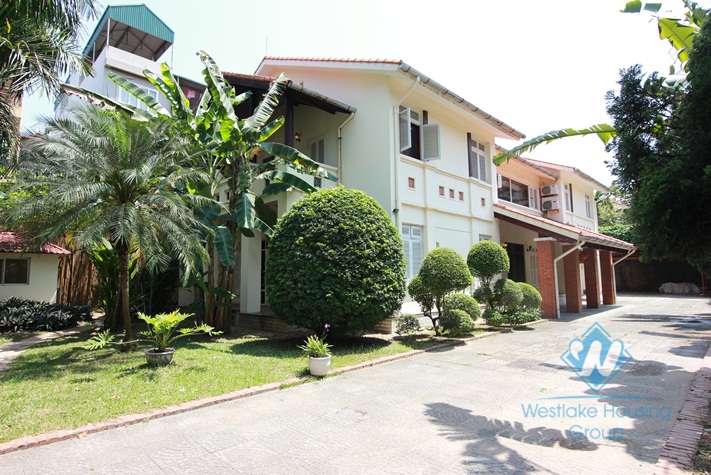 Stunning spacious detached villa with swimming pool for rent in Tay Ho