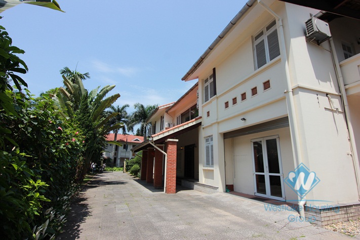 Stunning spacious detached villa with swimming pool for rent in Tay Ho