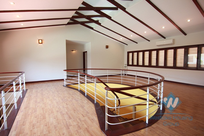 Stunning spacious detached villa with swimming pool for rent in Tay Ho