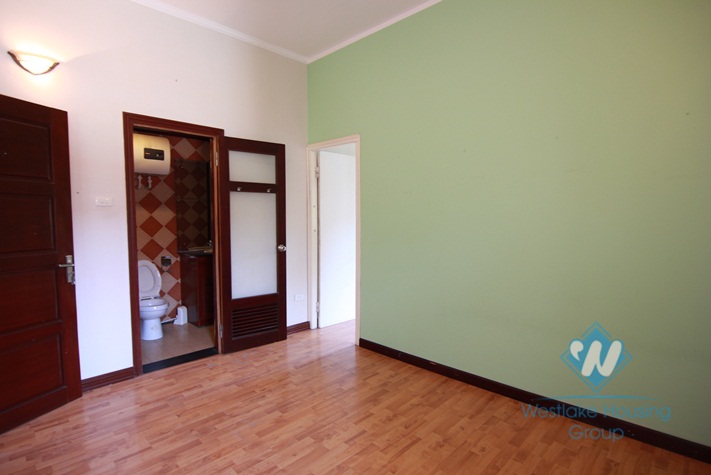 Stunning spacious detached villa with swimming pool for rent in Tay Ho