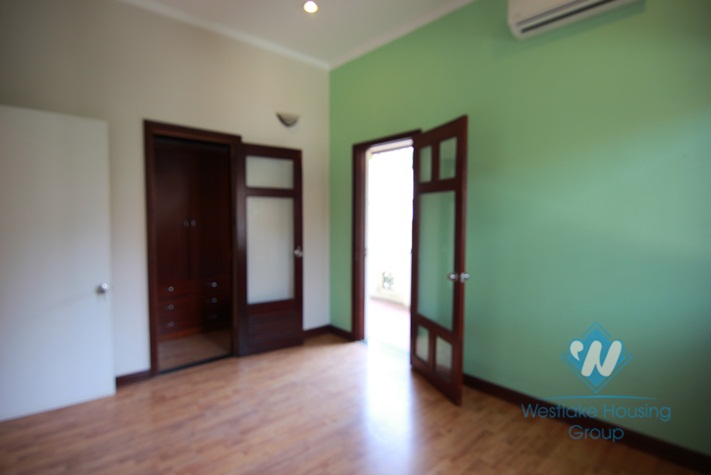 Stunning spacious detached villa with swimming pool for rent in Tay Ho