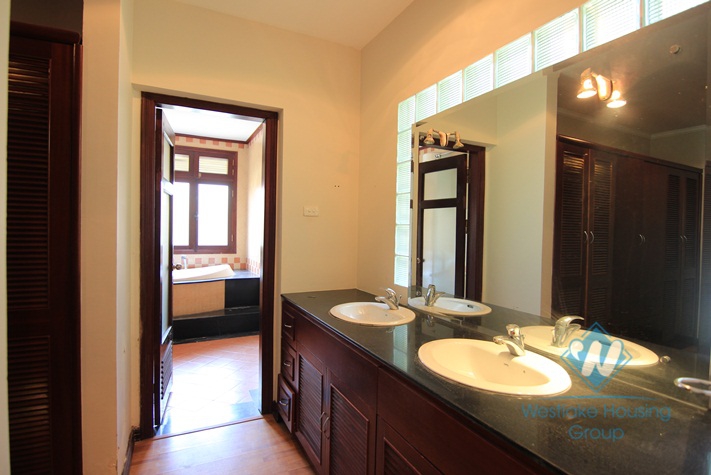 Stunning spacious detached villa with swimming pool for rent in Tay Ho