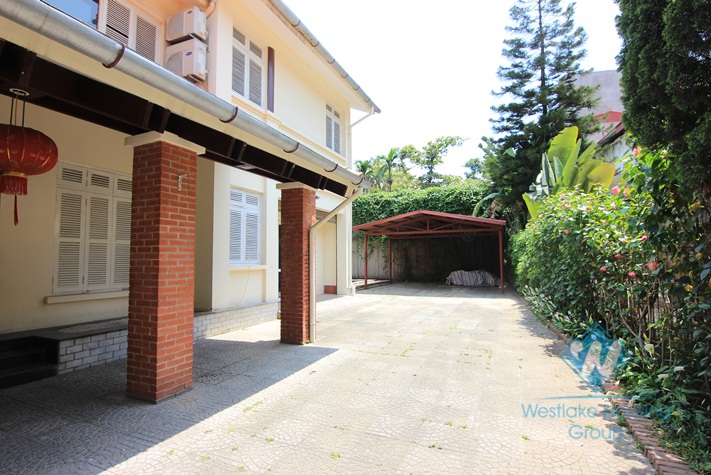 Stunning spacious detached villa with swimming pool for rent in Tay Ho