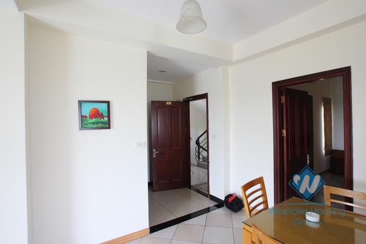 For rent, nice and cheap apartment with 2 bedrooms in Au co st, Tay Ho, Ha Noi