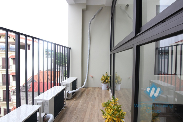 Apartment in 6th floor for rent in Tay Ho, Hanoi.