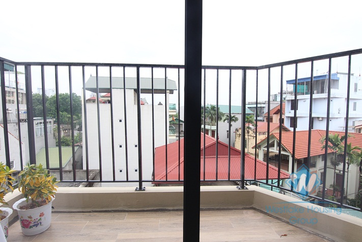 Two bedrooms apartment with walking distance to Ho Tay, Westlake.