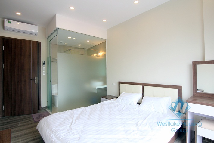 Two bedrooms apartment with walking distance to Ho Tay, Westlake.