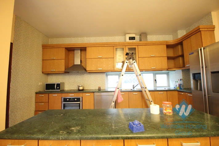 Lakeside villa with swimming pool for rent in Tay Ho, Hanoi