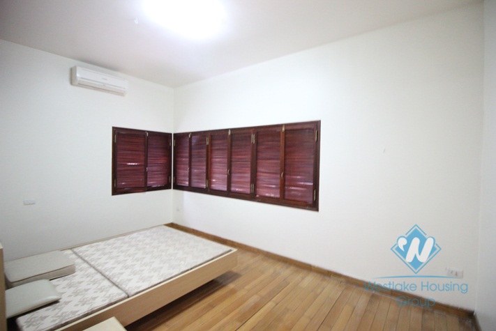 Lakeside villa with swimming pool for rent in Tay Ho, Hanoi