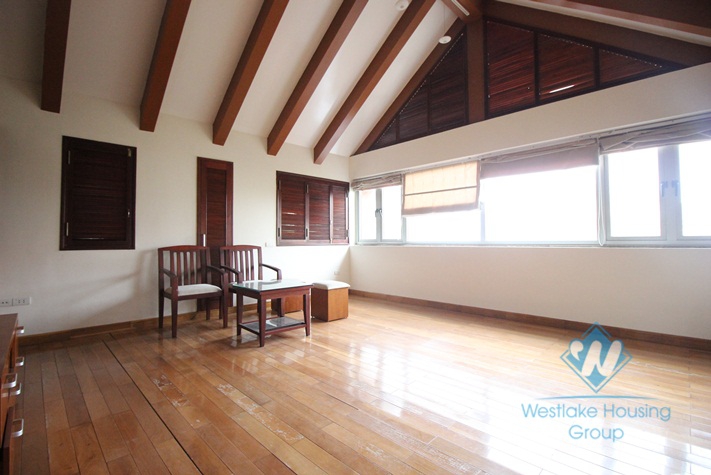 Lakeside villa with swimming pool for rent in Tay Ho, Hanoi