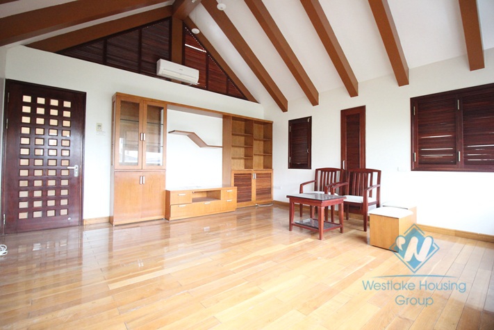 Lakeside villa with swimming pool for rent in Tay Ho, Hanoi