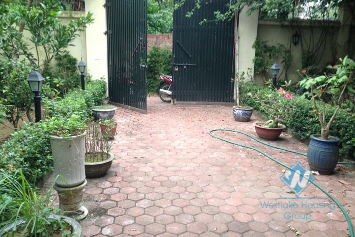 Garden house with 2 bedrooms for rent in Tay Ho, Hanoi