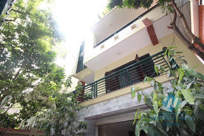 Beautiful villa for rent on Dang Thai Mai, Tay Ho with large ground terrace with greenary, 5 mins walk to Westlake