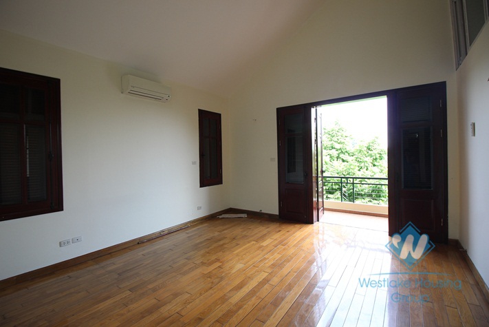 Beautiful villa for rent on Dang Thai Mai, Tay Ho with large ground terrace with greenary, 5 mins walk to Westlake