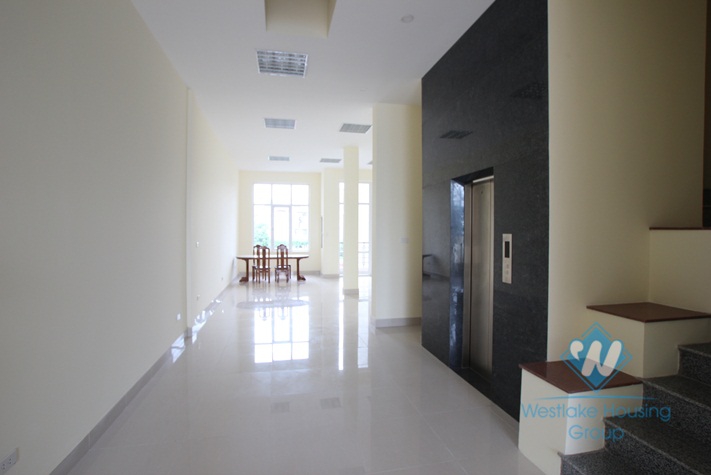 Office for rent in Tay Ho area, Ha noi