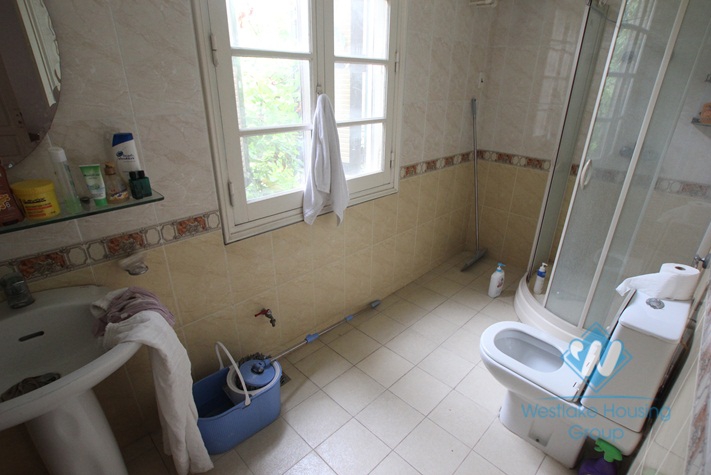 Big House with nice yard for rent in Dang Thai Mai st, Tay Ho, Ha Noi