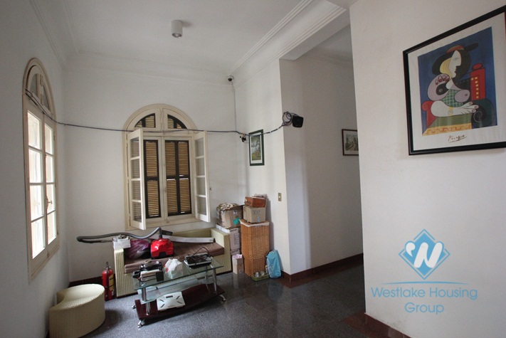 Big House with nice yard for rent in Dang Thai Mai st, Tay Ho, Ha Noi