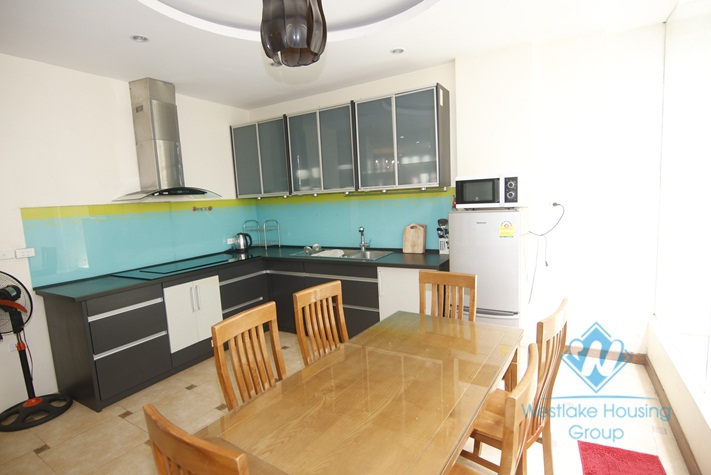 Cheap price 4 bedrooms apartment for rent near Thuy Khue street, Hanoi.
