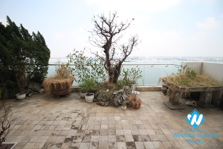 Three bedrooms apartment for rent in Golden Westlake, Tay Ho District, Ha Noi