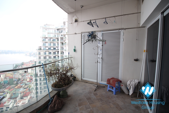 Three bedrooms apartment for rent in Golden Westlake, Tay Ho District, Ha Noi