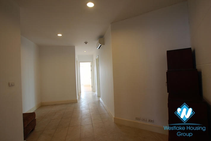 Nice apartment for rent in Golden Westlake, Tay Ho, Ha Noi