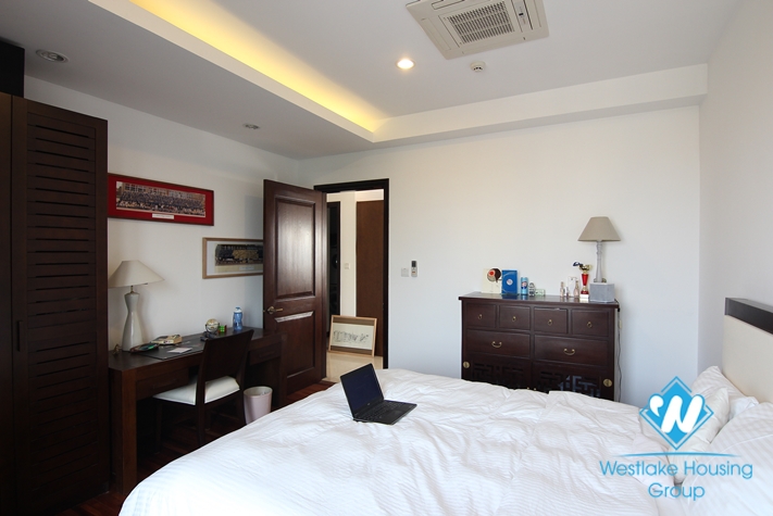 Luxury apartments with 4 bedrooms for rent in Elegant Suites, Tay Ho, Hanoi 