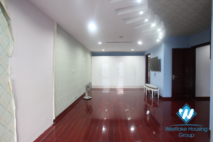 Nice penthouse with lake view available for rent in Golden Westlake, Tay Ho, Hanoi