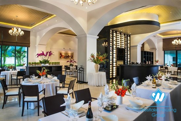 Luxury apartments with 4 bedrooms for rent in Elegant Suites, Tay Ho, Hanoi 