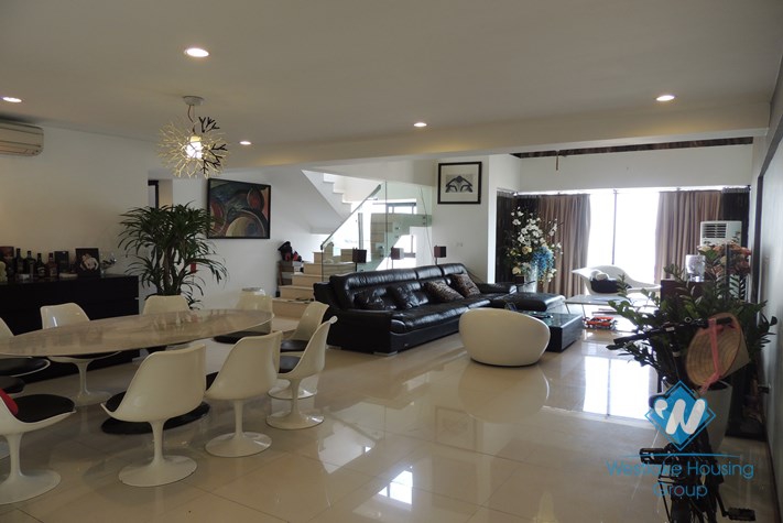 Nice penthouse available for rent in Cau Giay district, Hanoi