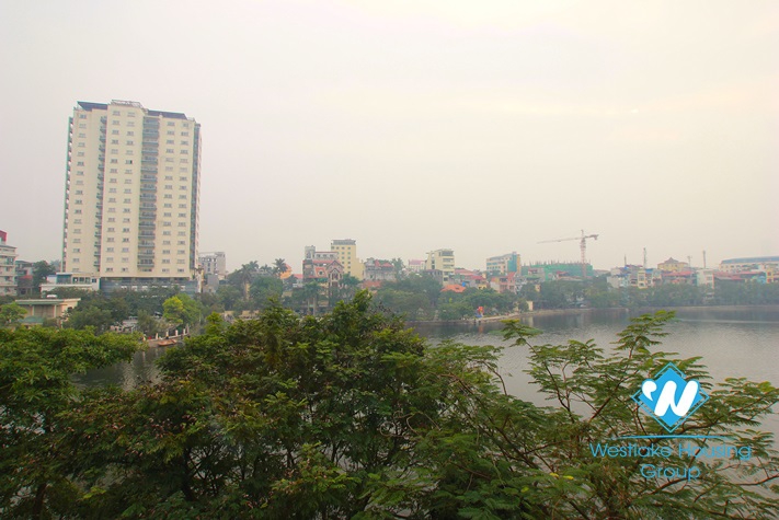 New apartment for rent in Truc Bach area, Ba Dinh, Ha Noi
