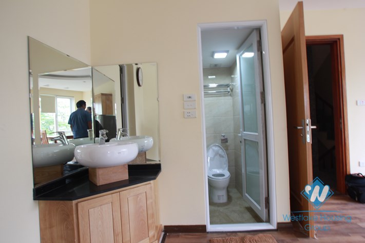 01 bedroom apartment for rent in Truc Bach area, lake view